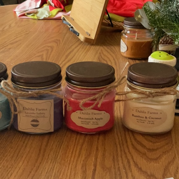 Hand poured soy candle. Various scents - Picture 2 of 3